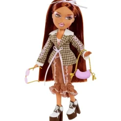 Bratz Stylin´ Yasmin Fashion Doll con camiseta personalizable