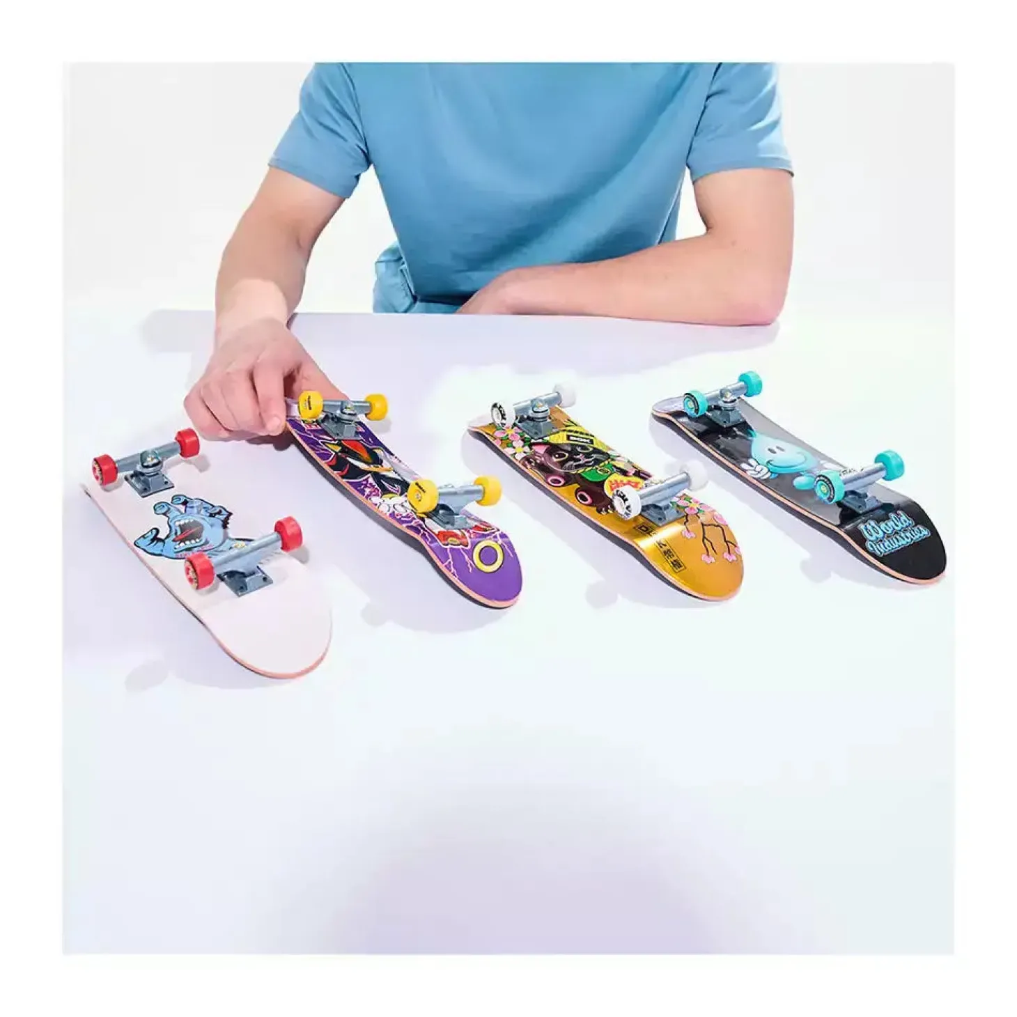 Handboard “Ted” surtido – Mini skate con diseños únicos