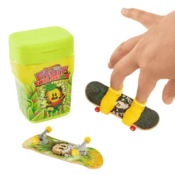 Hot Wheels Skate Caja de chicles con 2 Monopatines