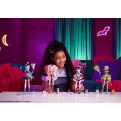 Monster High Cumplespantos Cupid Asteria – Muñeca de fiesta con alas y accesorios románticos