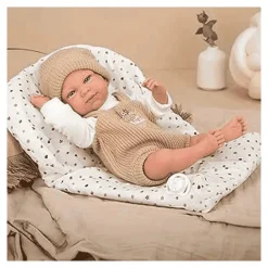 Muñeco Elegance Cris Beige con Saco de Dormir 40 cm
