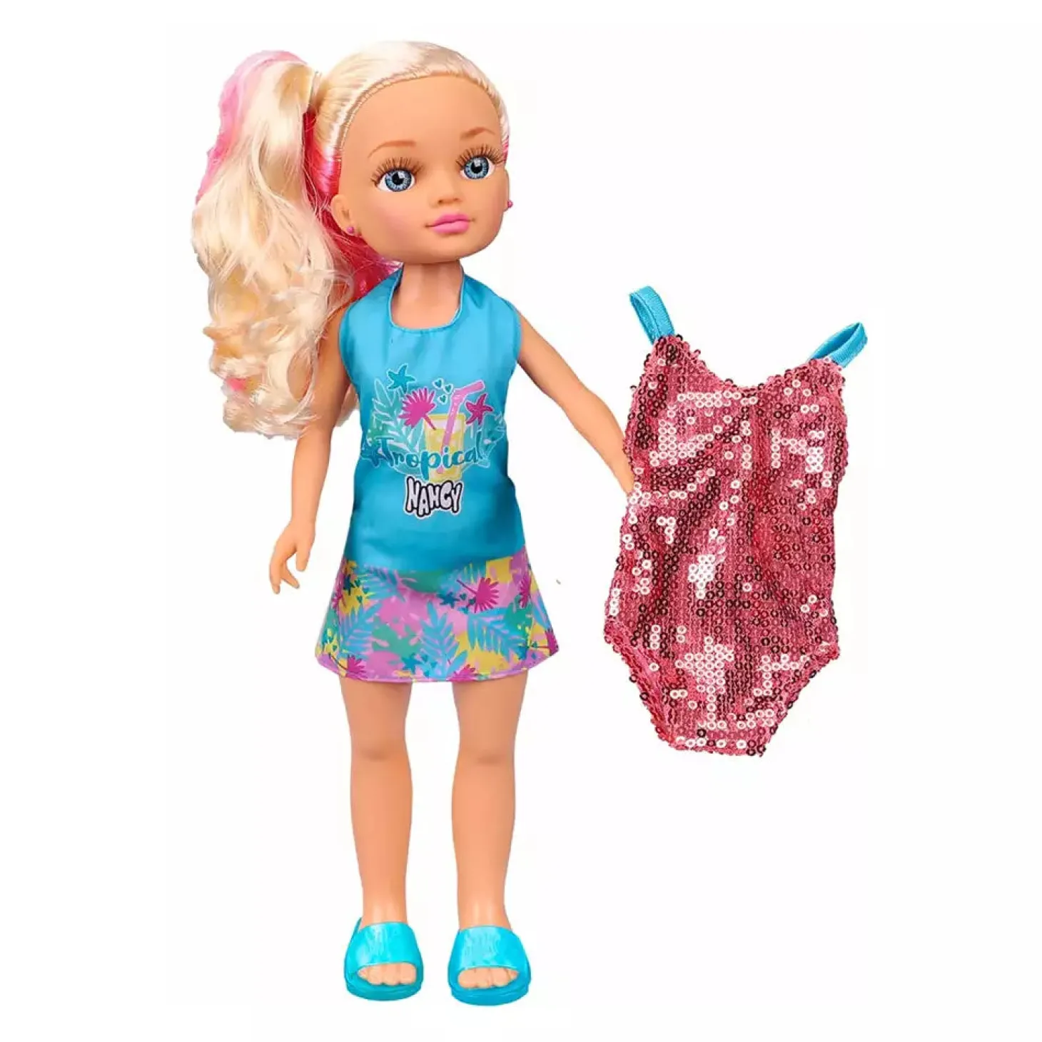Nancy Tropical con traje de baño