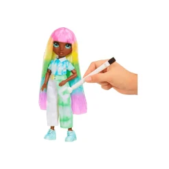 Rainbow High Watercolor & Create Muñeca con Ojos Verdes